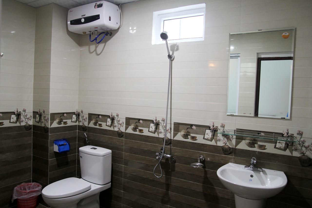 Hoang Yen Guesthouse Ha Long Bagian luar foto