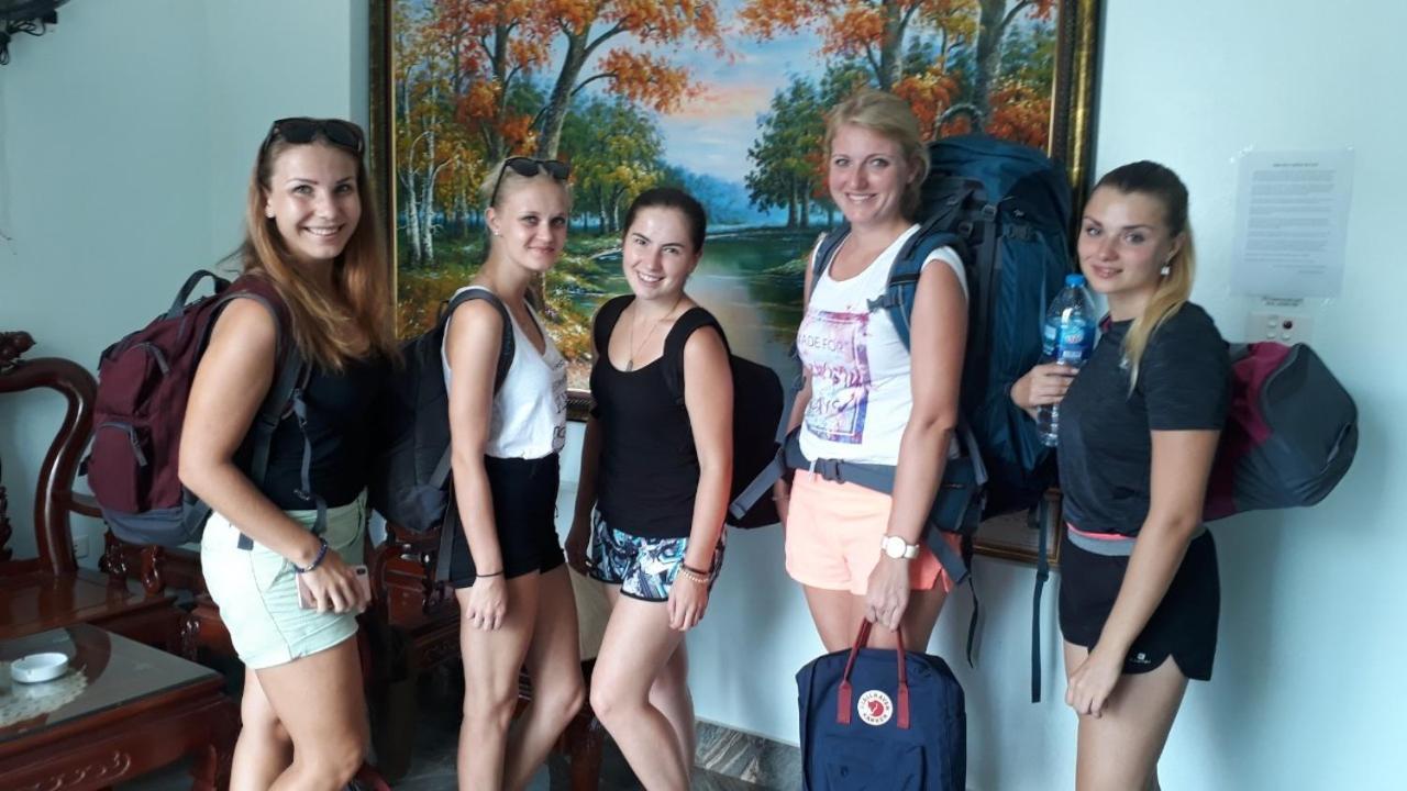 Hoang Yen Guesthouse Ha Long Bagian luar foto